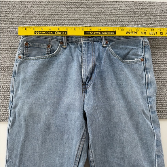 Vintage Levi’s 505 Light Wash Distressed Zip Fly Straight Leg Jeans Size 32 x 30 - Picture 8 of 12